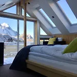 Lofoten Fjord Villaer *