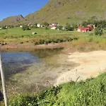 Villaer Lofoten Fjord