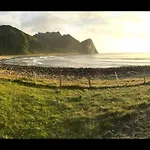 Villaer Lofoten Fjord