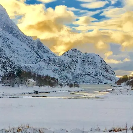 Lofoten Fjord Villa