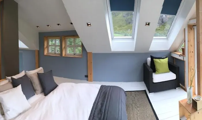 Lofoten Fjord Villa *