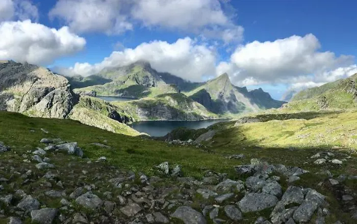 Lofoten Fjord Saupstad (Vestvagoy)