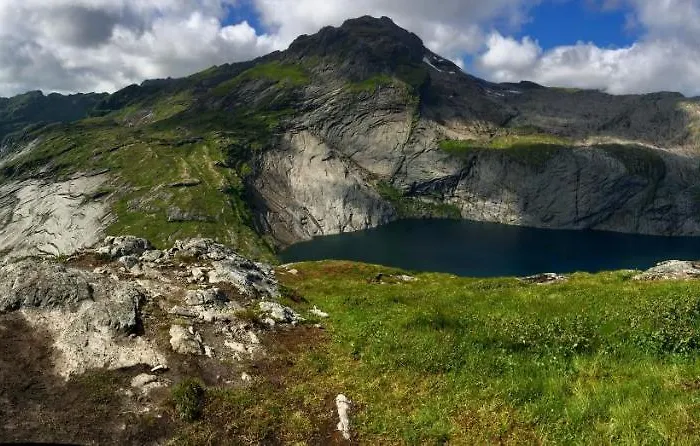 Lofoten Fjord * Saupstad (Vestvagoy)
