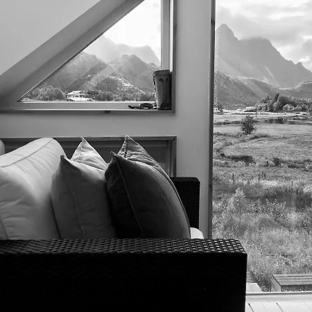Lofoten Fjord Saupstad (Vestvagoy)