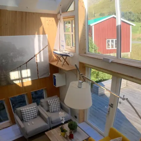 Lofoten Fjord Villa *